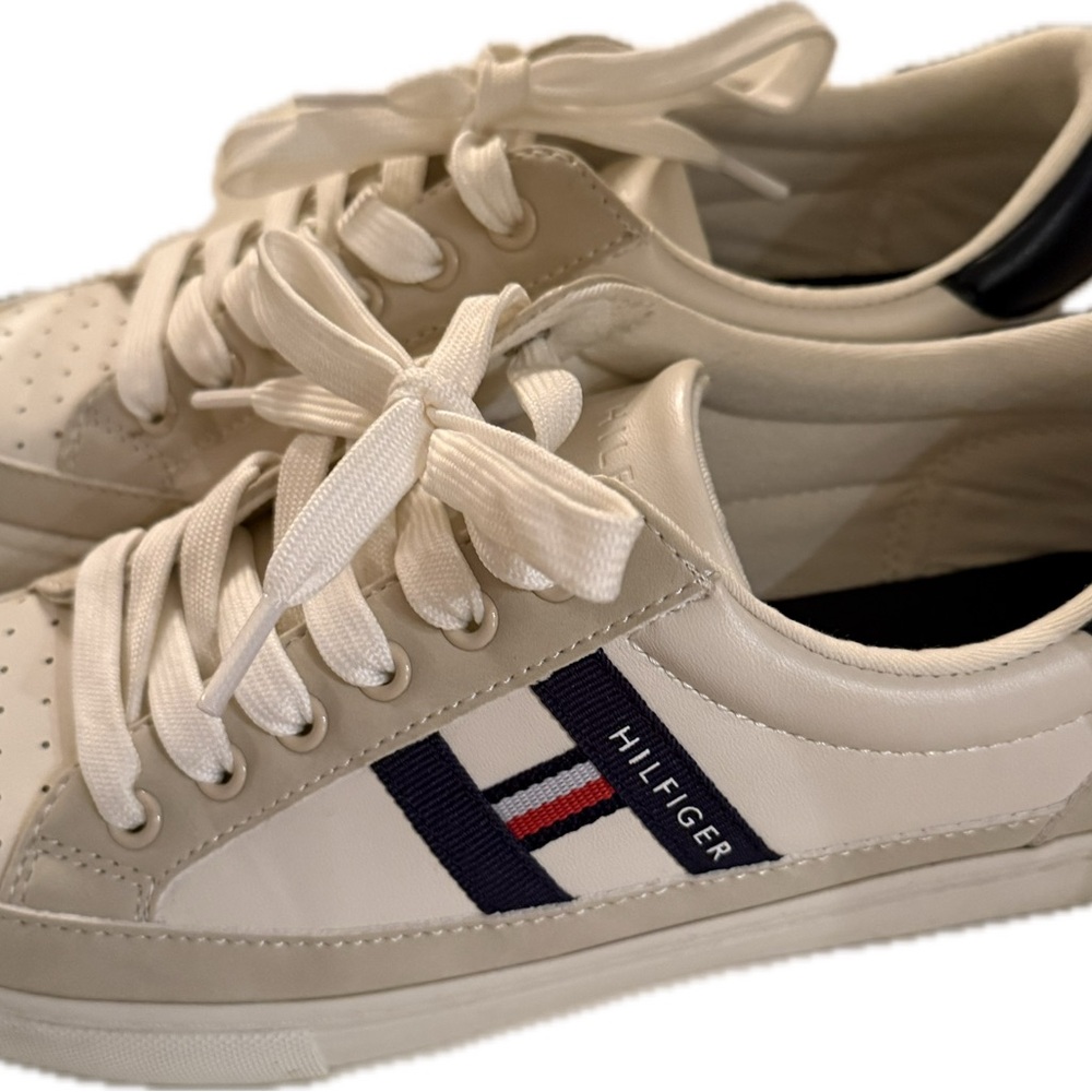 Tommy Hilfiger Women's White and Tan Sneakers